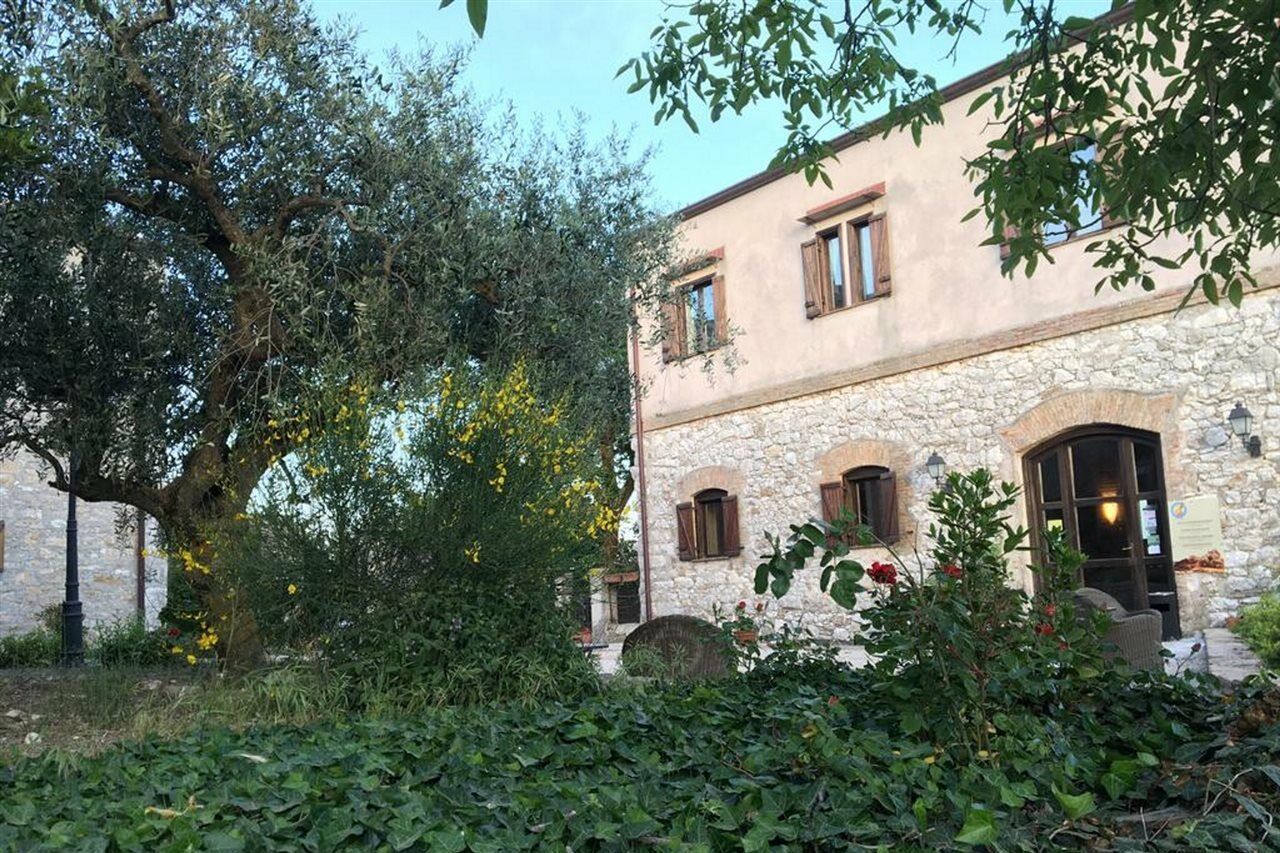Maison d'hôtes Agriturismo Sant'Agata à Piana Degli Albanesi Extérieur photo